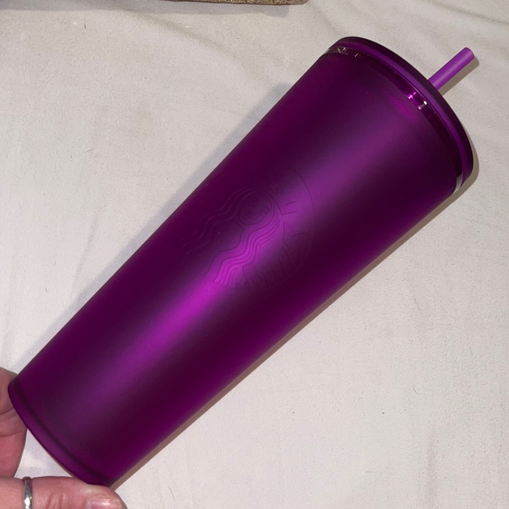 Starbucks 2022 Valentine’s Day release Purple Soft Touch Venti! 10-10 condition!